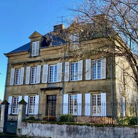 Maison De Mags & Mags Willow Bed & Breakfast *