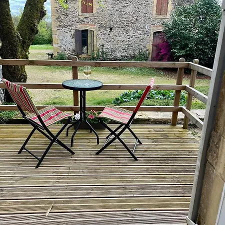 Maison De Mags & Mags Willow Bed & Breakfast